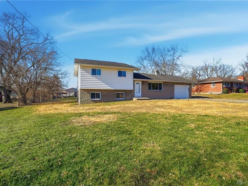 2615 Cincinnati Dayton Road, Middletown, OH 45044 Photo 3