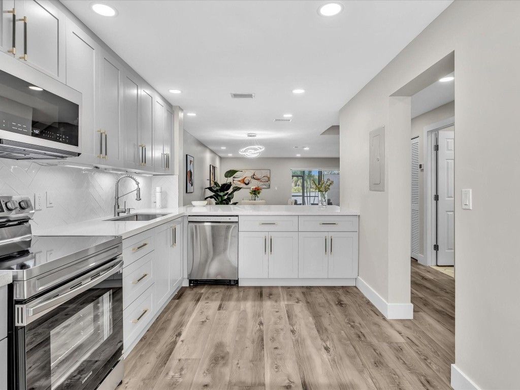 1381 NW 99th Ave, Unit 172, Pembroke Pines, FL 33024 Photo