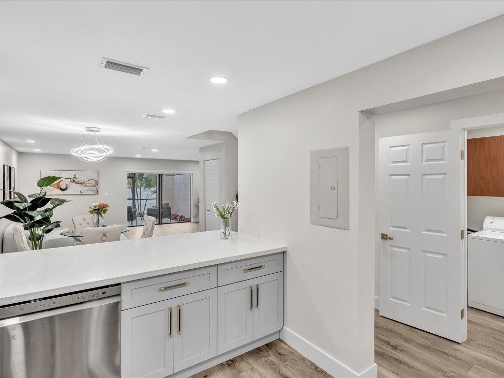 1381 NW 99th Ave, Unit 172, Pembroke Pines, FL 33024 Photo