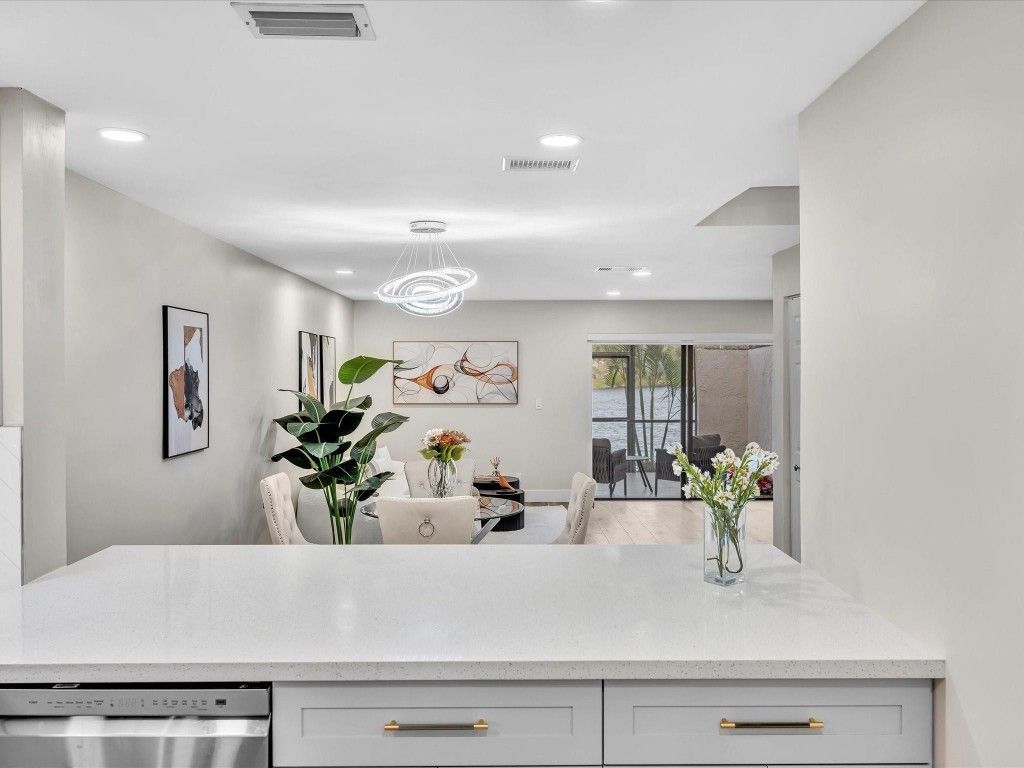 1381 NW 99th Ave, Unit 172, Pembroke Pines, FL 33024 Photo