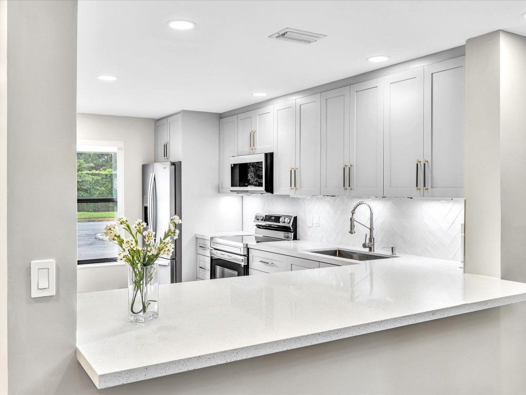 1381 NW 99th Ave, Unit 172, Pembroke Pines, FL 33024 Photo