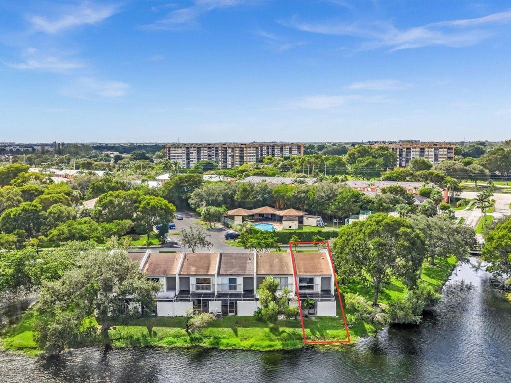 1381 NW 99th Ave, Unit 172, Pembroke Pines, FL 33024 Photo