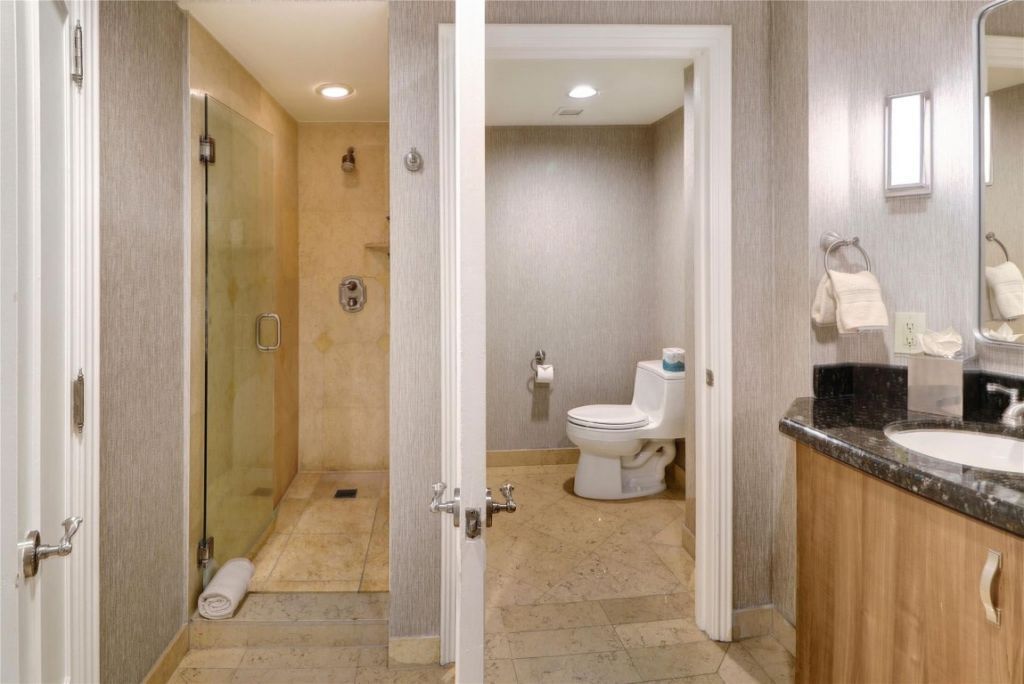 601 N Ft Lauderdale Bch Boulevard, Unit 906, Fort Lauderdale, FL 33304 Photo