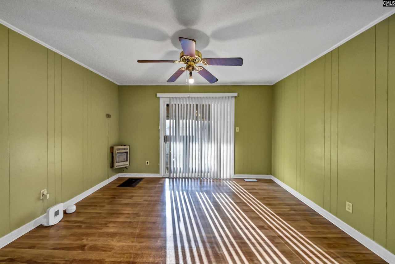 248 Henry Road  Photo 14