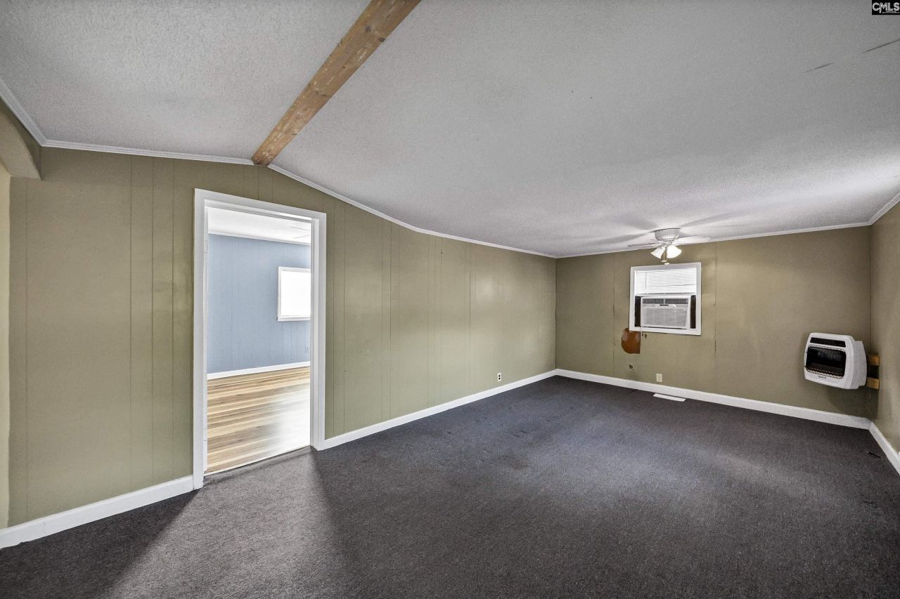 248 Henry Road  Photo 6