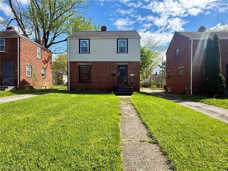 17404 Throckley Avenue, Cleveland, OH 44128 Photo 1