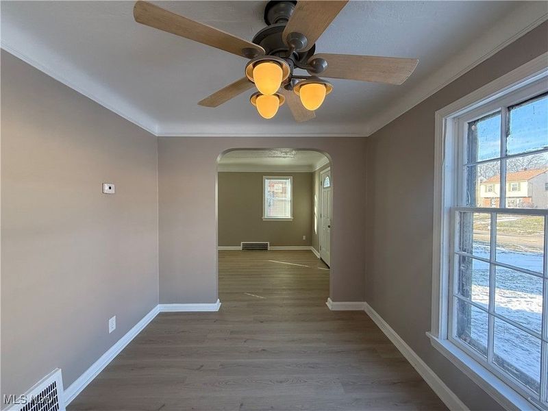 17404 Throckley Avenue, Cleveland, OH 44128 Photo 10
