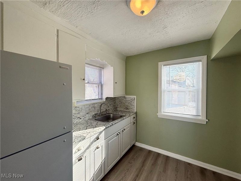 17404 Throckley Avenue, Cleveland, OH 44128 Photo 13