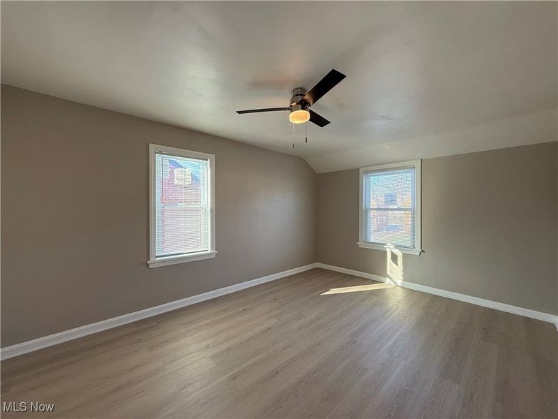 17404 Throckley Avenue, Cleveland, OH 44128 Photo 21