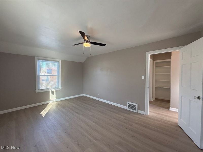 17404 Throckley Avenue, Cleveland, OH 44128 Photo 22