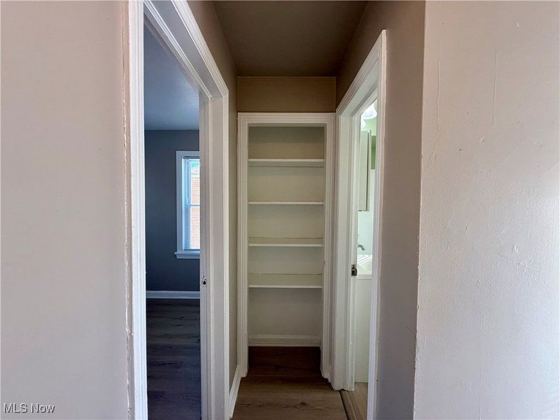 17404 Throckley Avenue, Cleveland, OH 44128 Photo 28