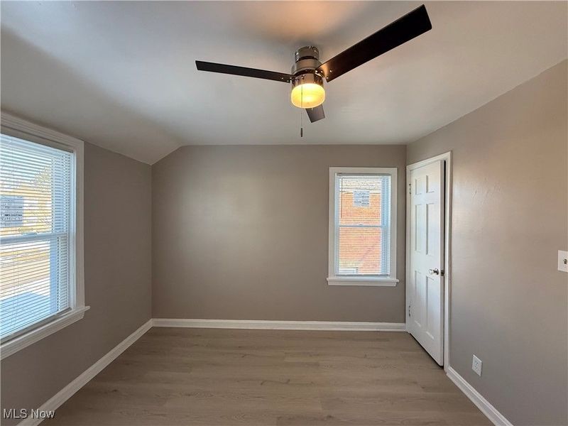 17404 Throckley Avenue, Cleveland, OH 44128 Photo 28
