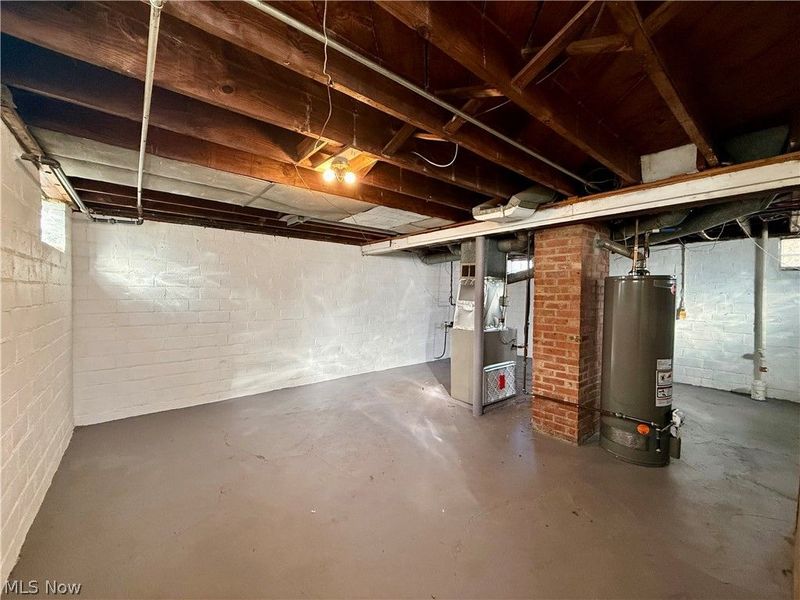 17404 Throckley Avenue, Cleveland, OH 44128 Photo 42