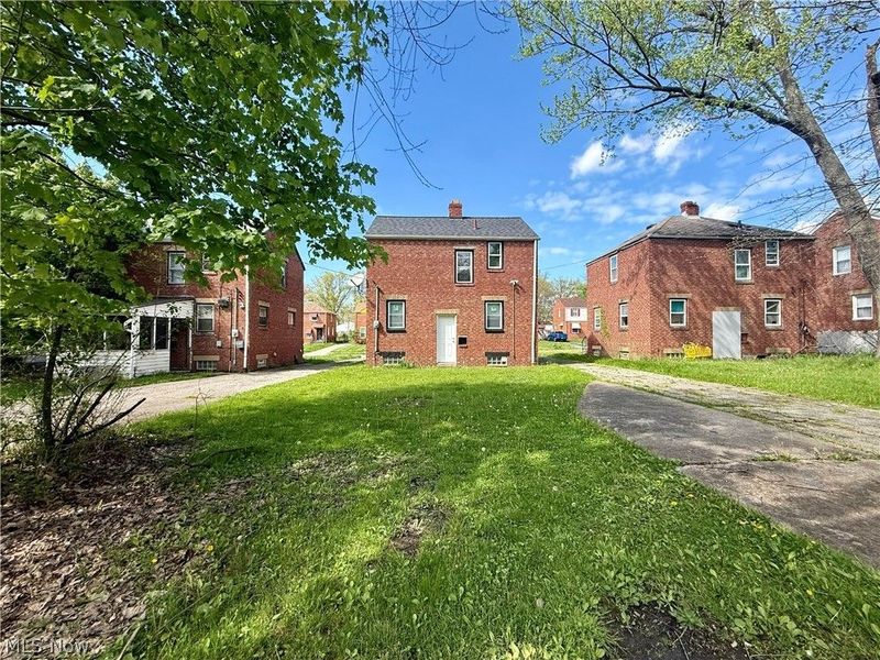 17404 Throckley Avenue, Cleveland, OH 44128 Photo 46