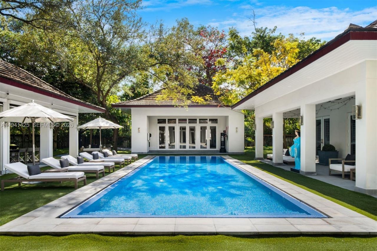 4100 Kiaora St, Miami, FL 33133 Photo