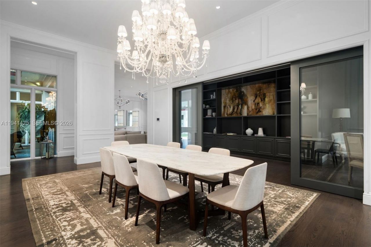 4100 Kiaora St, Miami, FL 33133 Photo