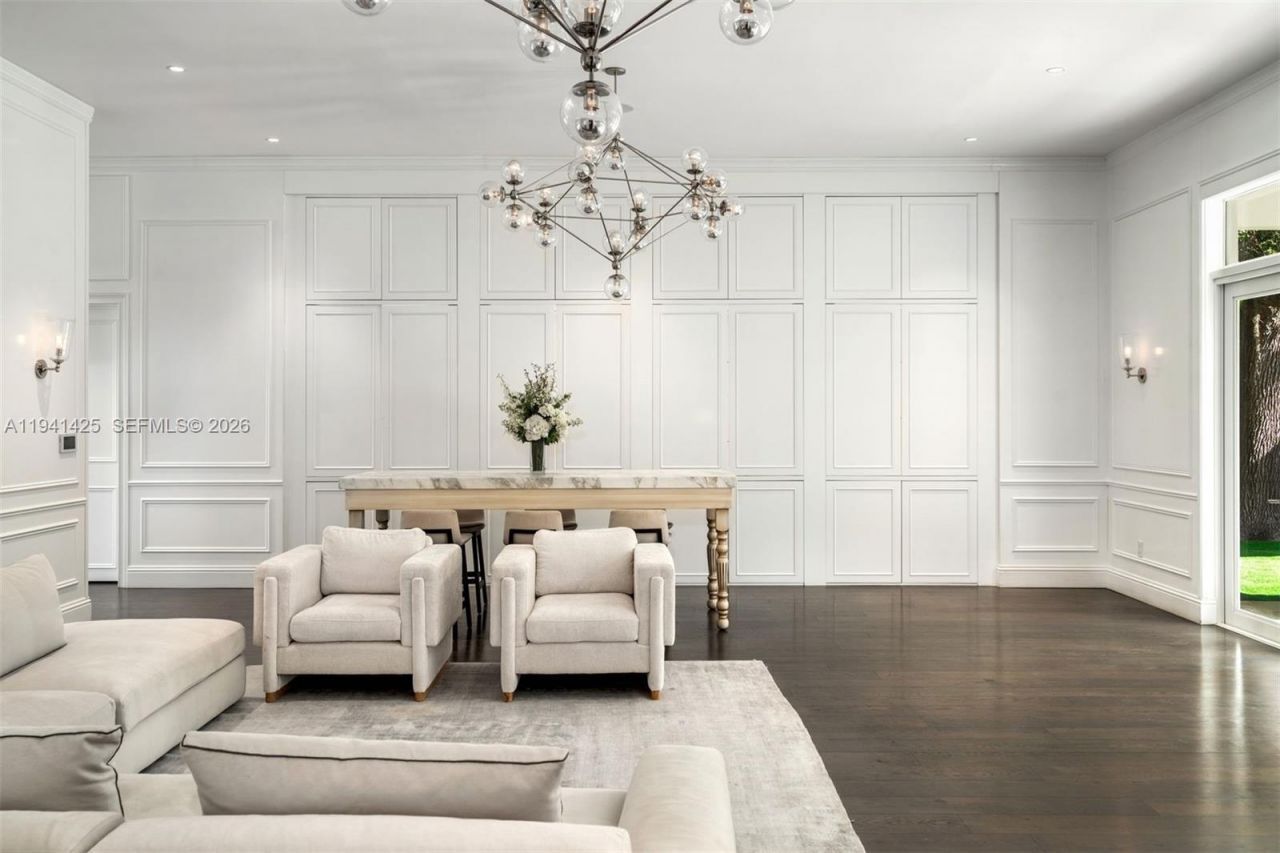 4100 Kiaora St, Miami, FL 33133 Photo