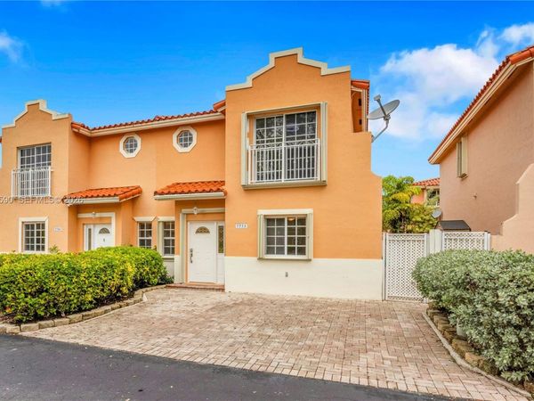 7773 SW 94th Ln, Miami, FL 33156