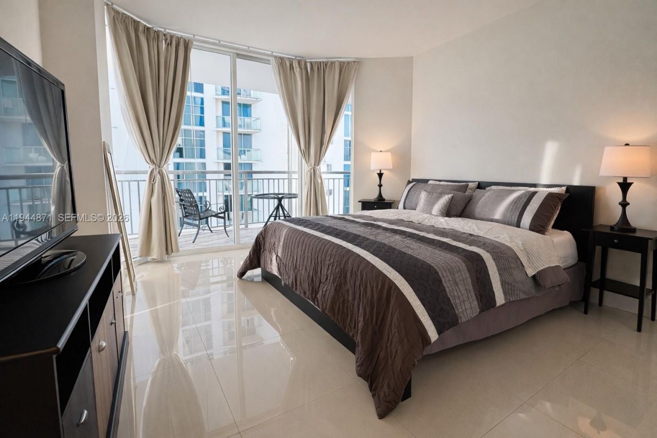 17375 Collins Ave, Unit 1505, Sunny Isles Beach, FL 33160 Photo