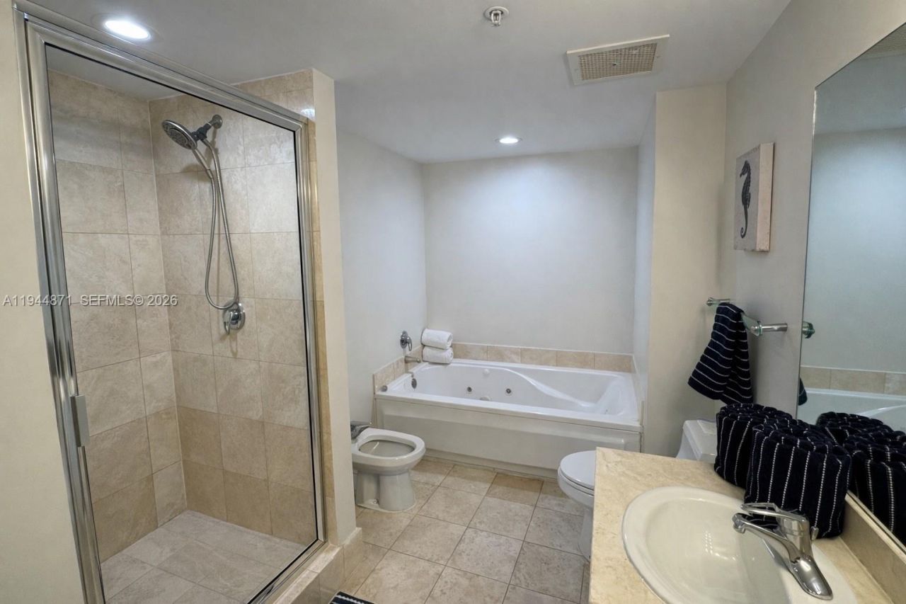 17375 Collins Ave, Unit 1505, Sunny Isles Beach, FL 33160 Photo