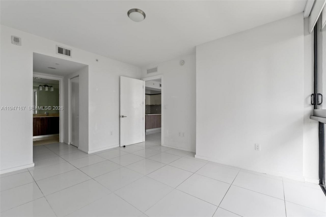 5252 NW 85th Ave, Unit 605, Doral, FL 33166 Photo