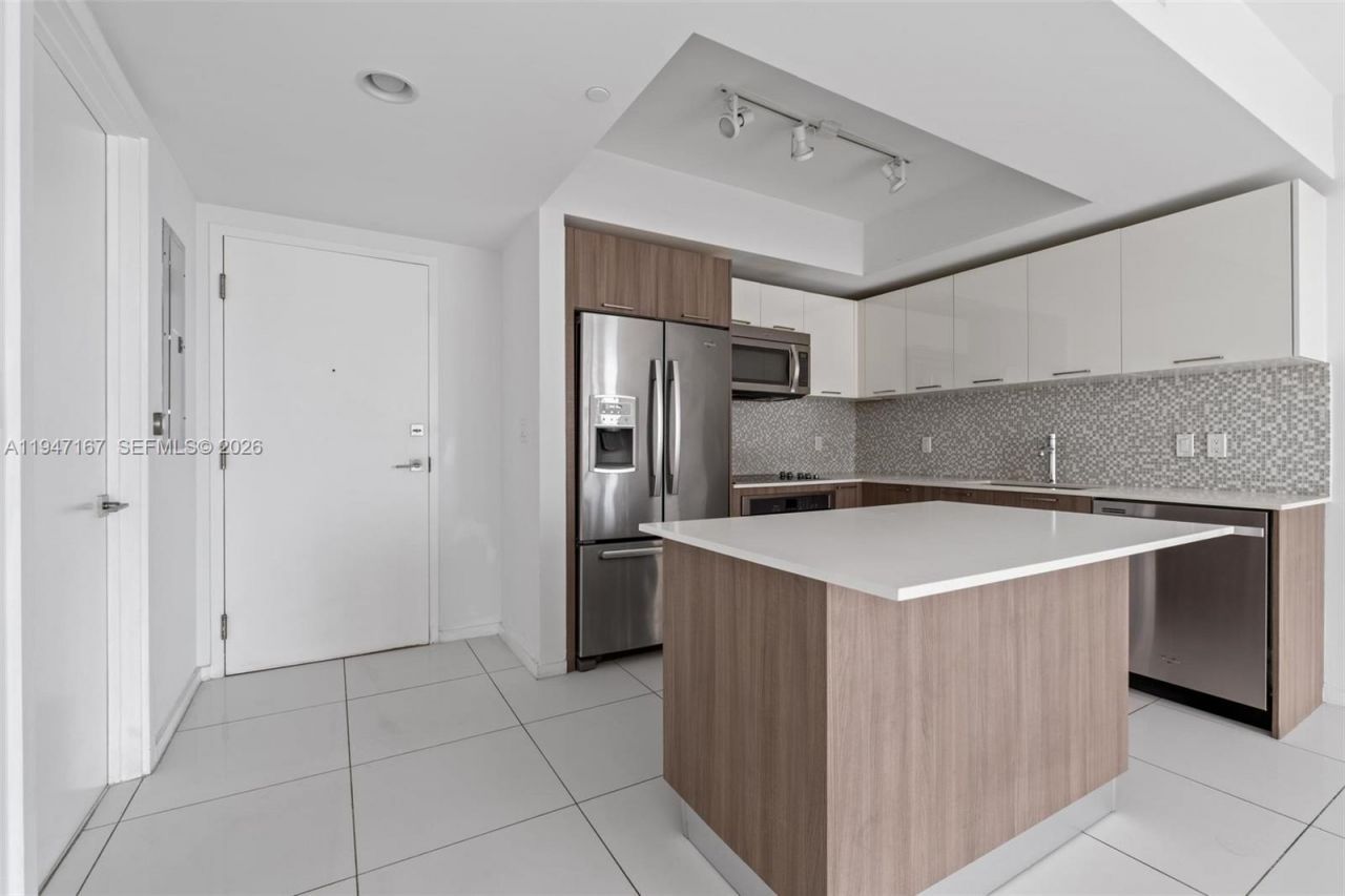 5252 NW 85th Ave, Unit 605, Doral, FL 33166 Photo