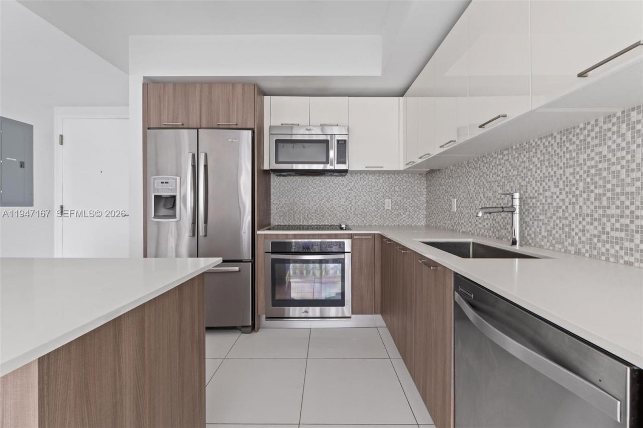 5252 NW 85th Ave, Unit 605, Doral, FL 33166 Photo