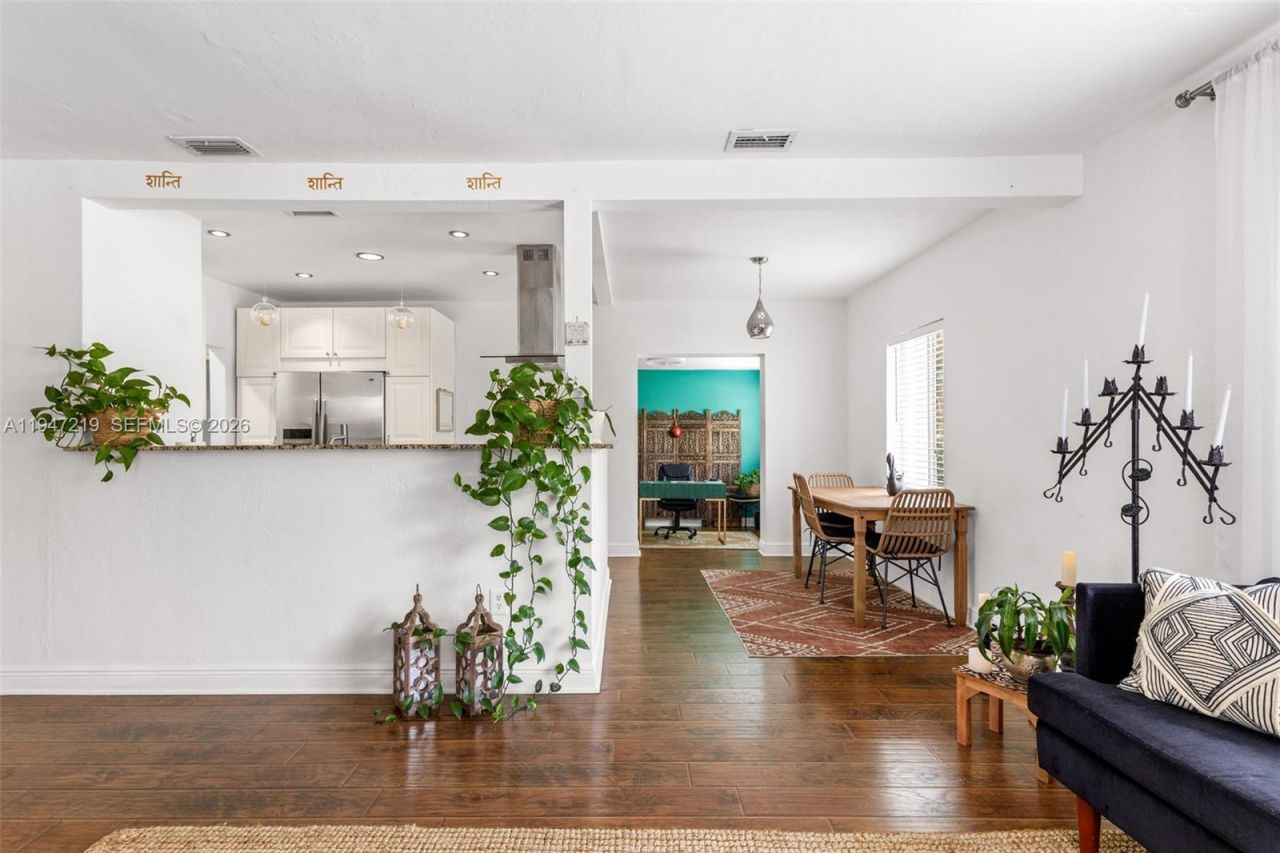 550 Cardinal St, Miami Springs, FL 33166 Photo