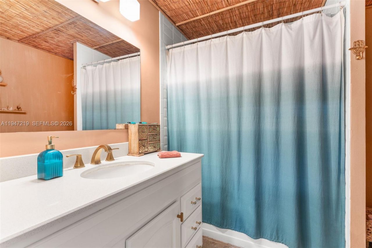 550 Cardinal St, Miami Springs, FL 33166 Photo