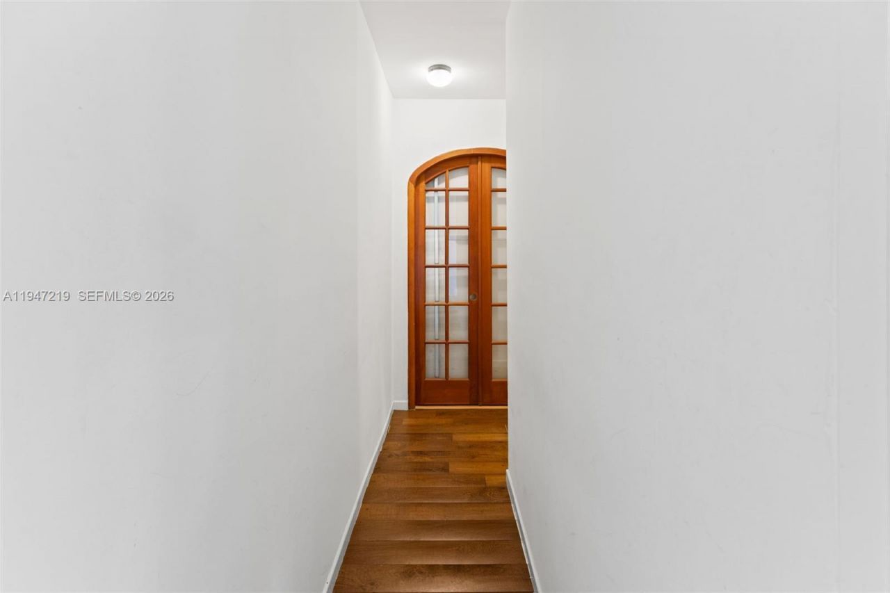 550 Cardinal St, Miami Springs, FL 33166 Photo