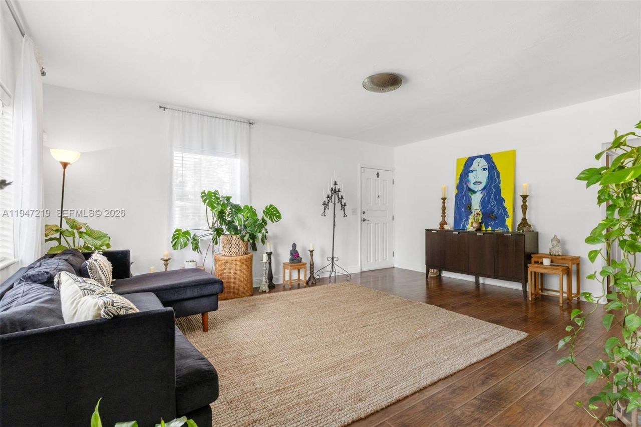 550 Cardinal St, Miami Springs, FL 33166 Photo