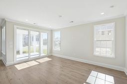 1237 Harriman Lane photo 4