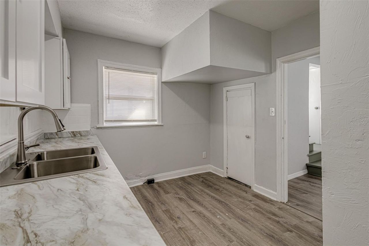 875 19th Avenue S, Unit 1/2, Saint Petersburg, FL 33705 Photo