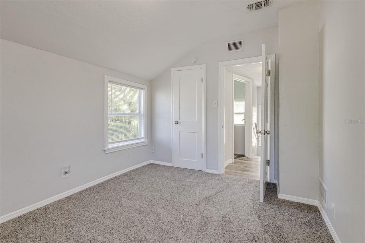 875 19th Avenue S, Unit 1/2, Saint Petersburg, FL 33705 Photo