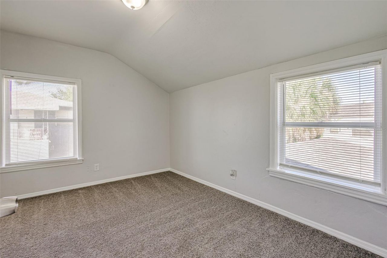 875 19th Avenue S, Unit 1/2, Saint Petersburg, FL 33705 Photo