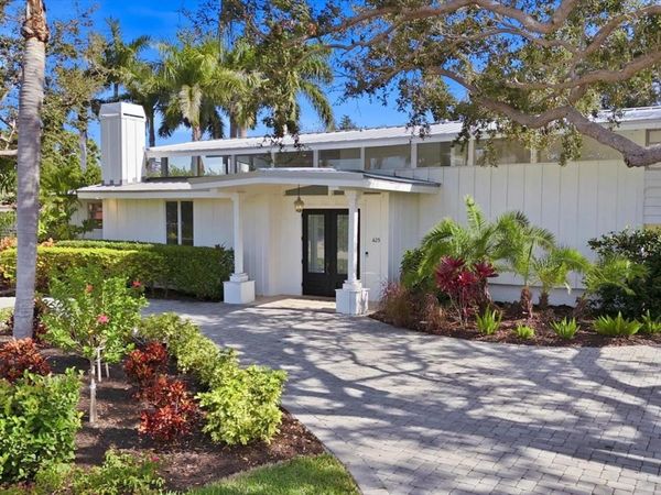425 PARTRIDGE CIRCLE, SARASOTA, FL 34236