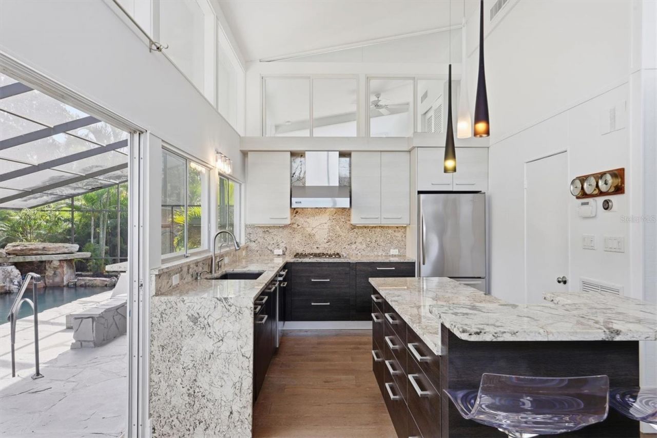 425 Partridge Circle, Sarasota, FL 34236 Photo