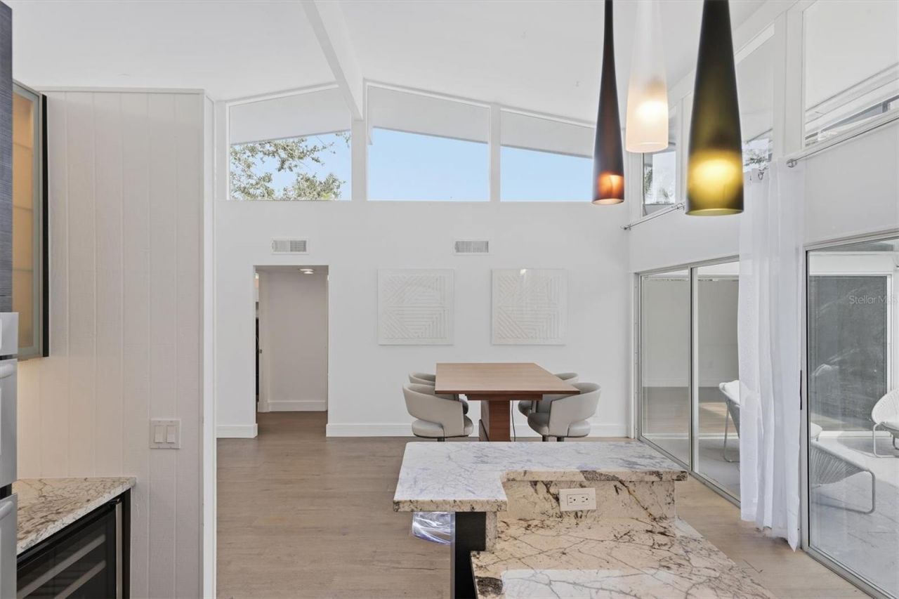 425 Partridge Circle, Sarasota, FL 34236 Photo