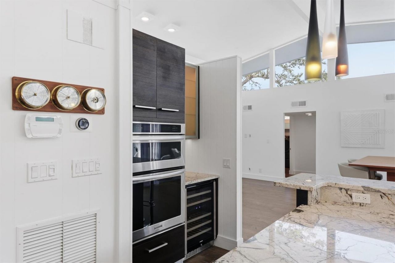 425 Partridge Circle, Sarasota, FL 34236 Photo