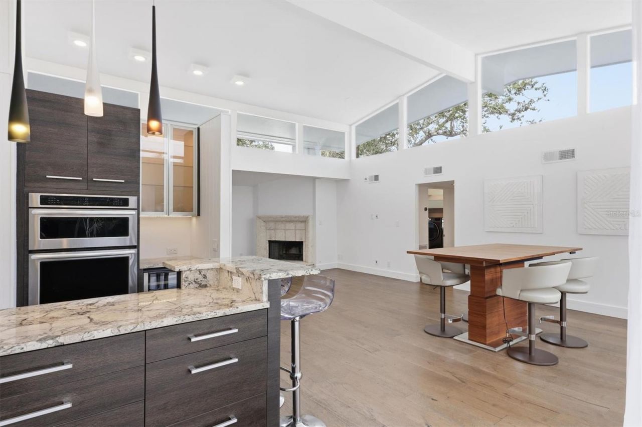 425 Partridge Circle, Sarasota, FL 34236 Photo