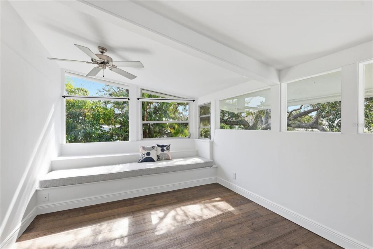 425 Partridge Circle, Sarasota, FL 34236 Photo