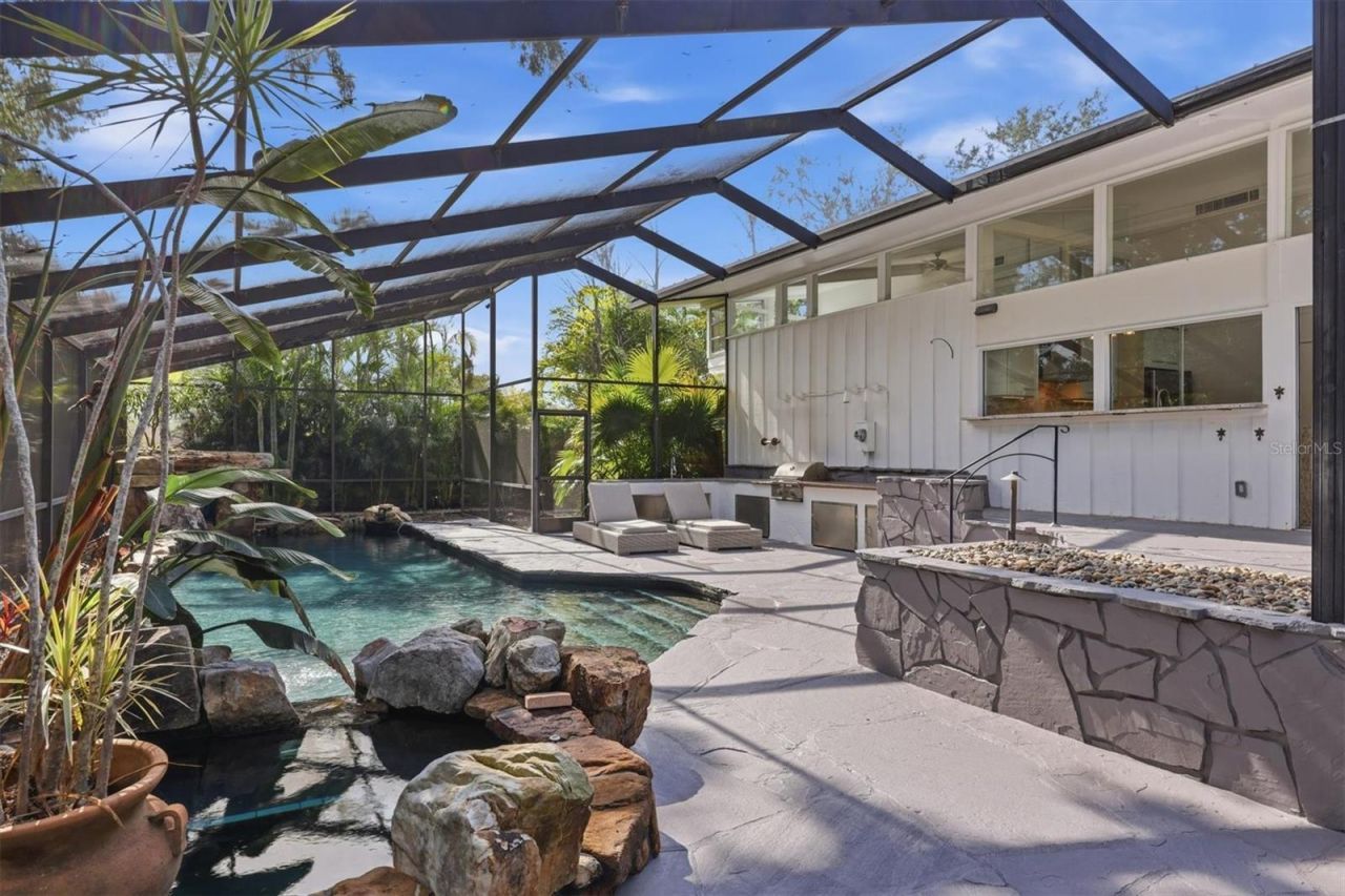 425 Partridge Circle, Sarasota, FL 34236 Photo