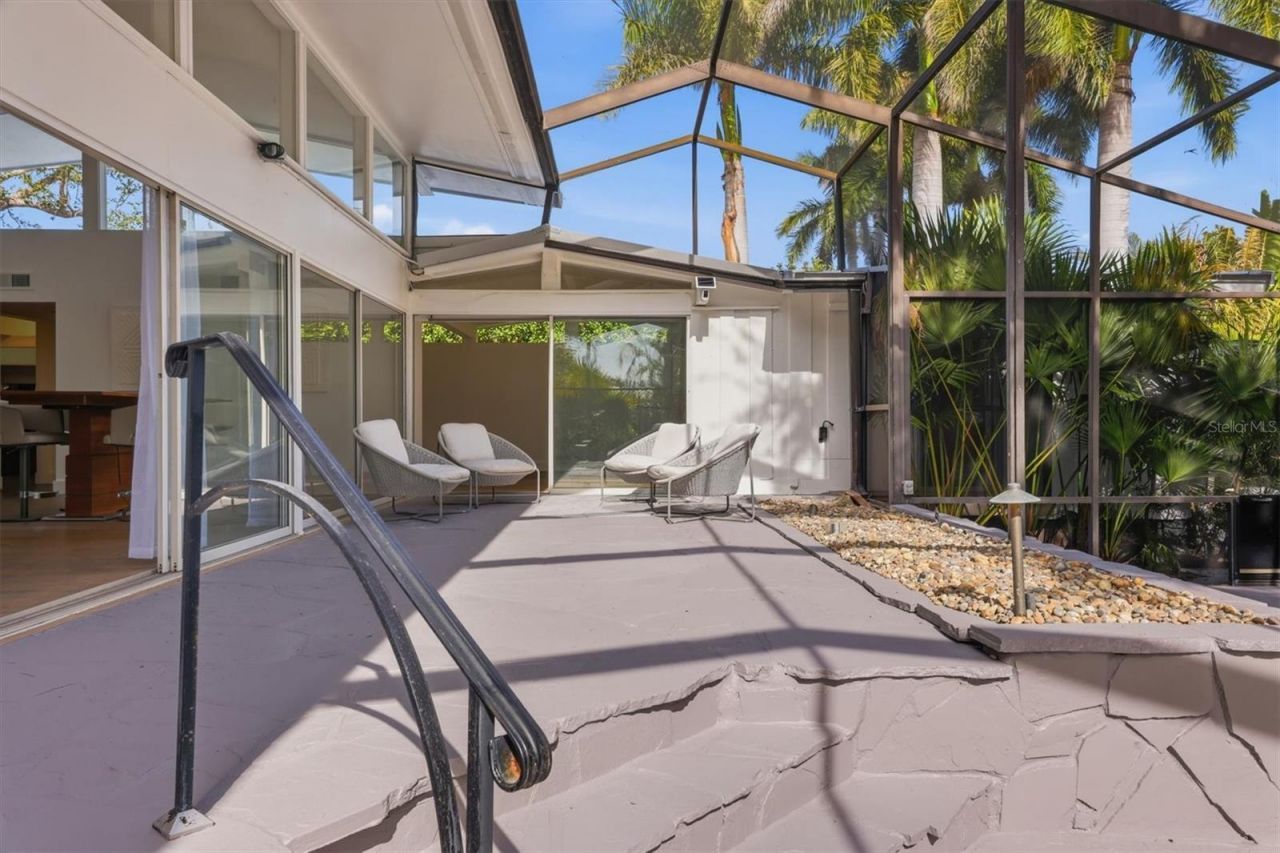 425 Partridge Circle, Sarasota, FL 34236 Photo