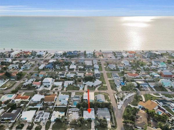 15812 3RD STREET E, REDINGTON BEACH, FL 33708
