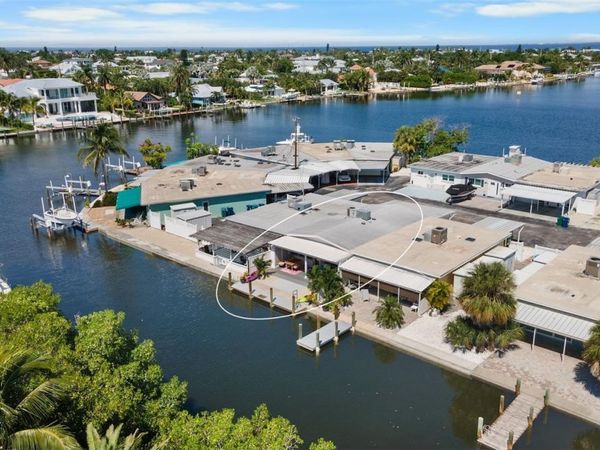 26 SEASIDE COURT, HOLMES BEACH, FL 34217