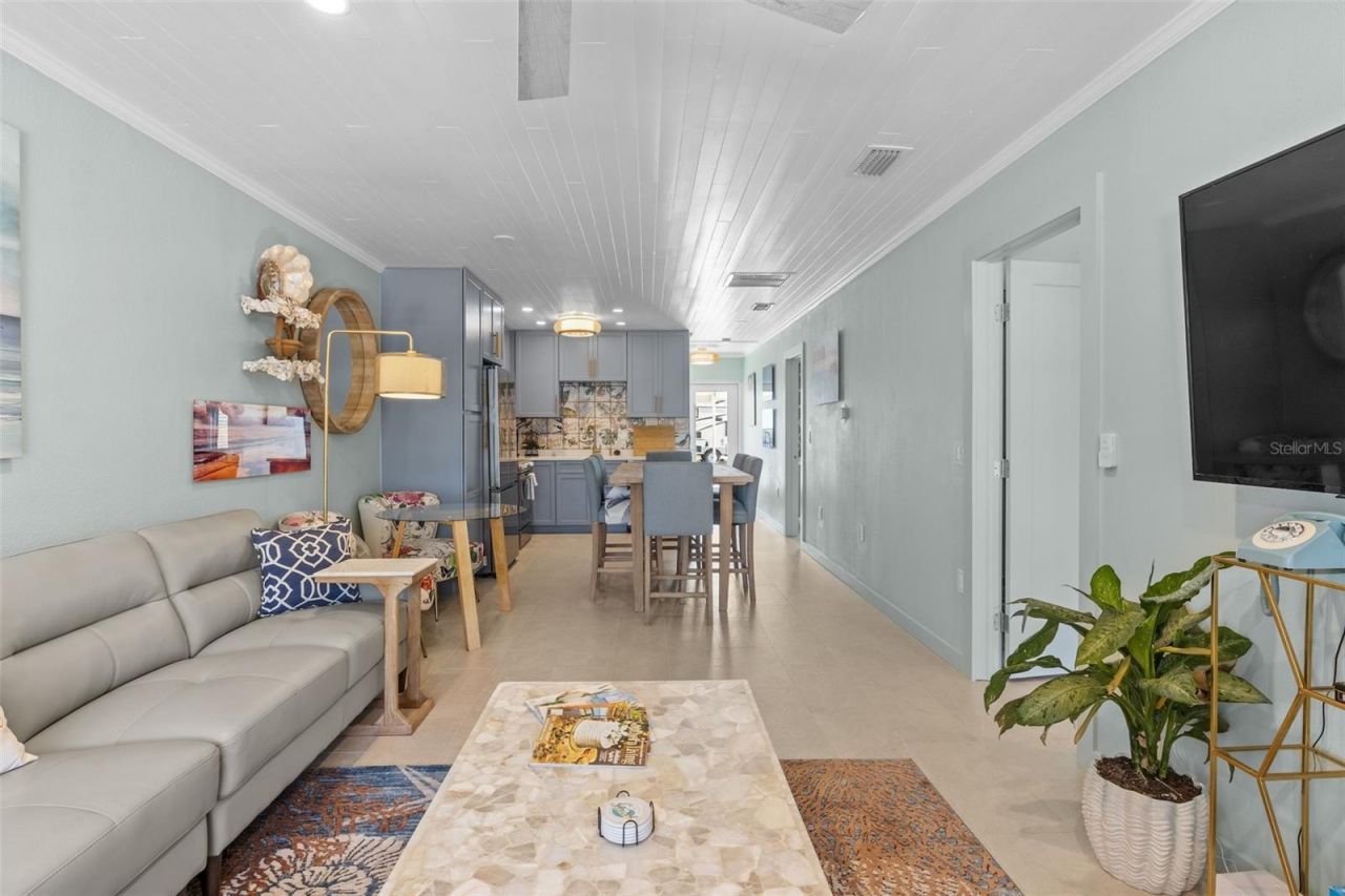 26 Seaside Court, Holmes Beach, FL 34217 Photo