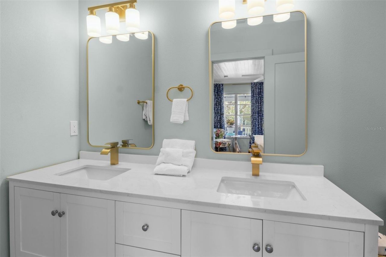 26 Seaside Court, Holmes Beach, FL 34217 Photo