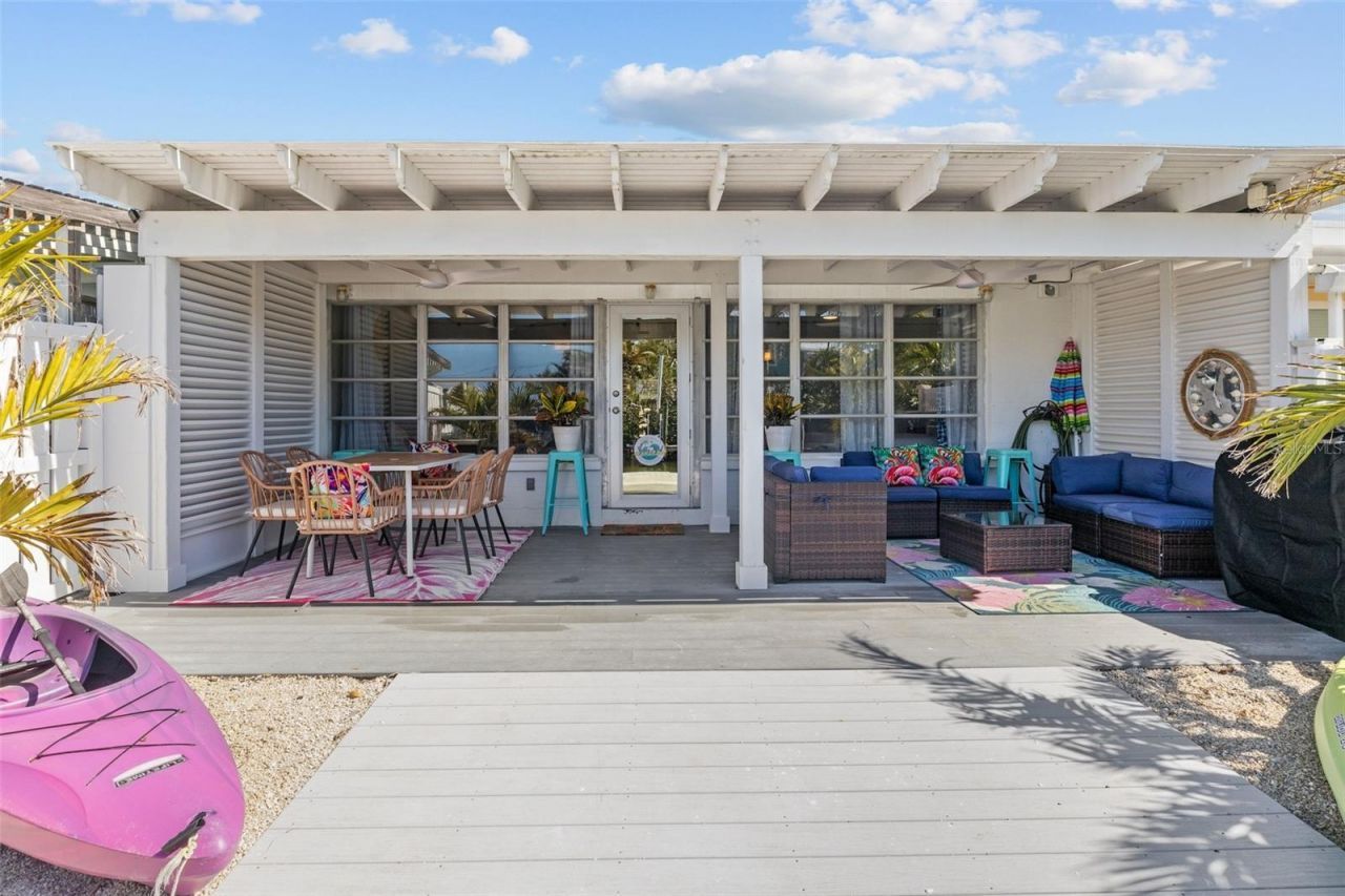 26 Seaside Court, Holmes Beach, FL 34217 Photo