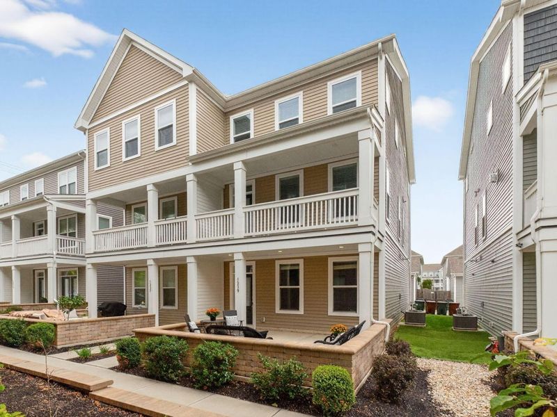 1239 Cromartie Lane, Columbus, OH 43201 Photo 1