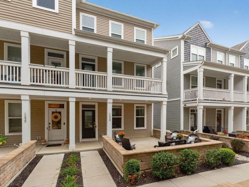 1239 Cromartie Lane, Columbus, OH 43201 Photo 3